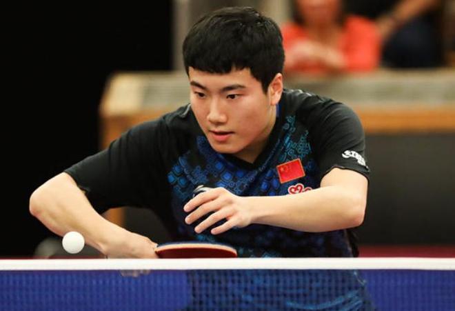 现出年轻球 现出年轻球